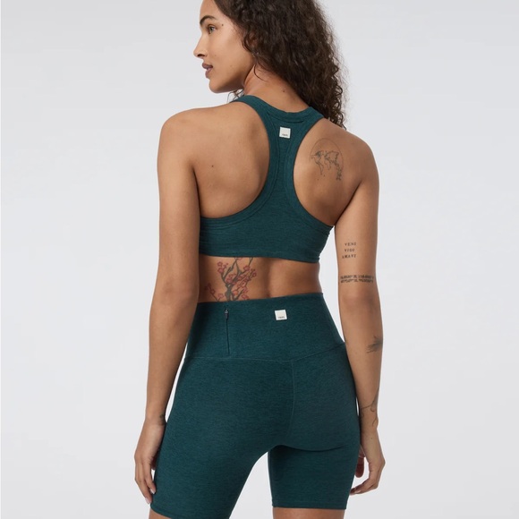 Vuori Elevation Racer Bra in Moss Heather - Picture 2 of 7